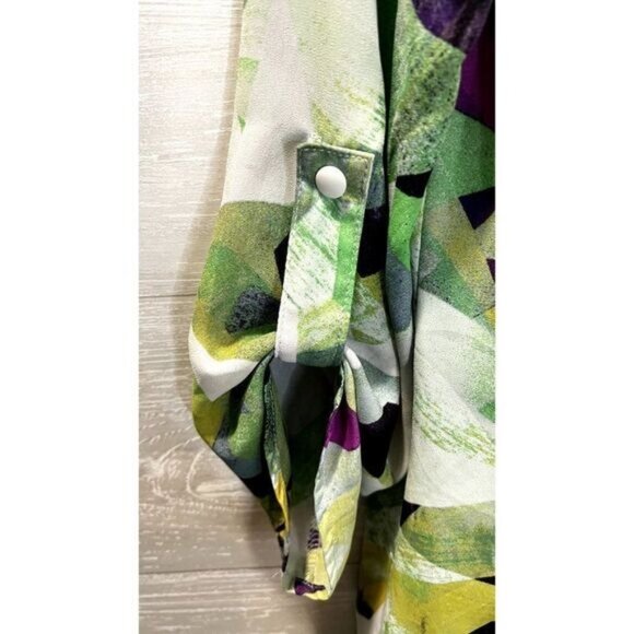 Body Central Women's Roll Tab Sleeve V Neck Pullover Blouse Top‎ - Picture 7 of 7